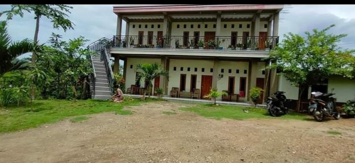 Golo Tango Homestay Labuan Bajo Buitenkant foto